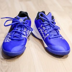 Boys Nike Kylie Flytrap Basketball Shoes Size 5Y